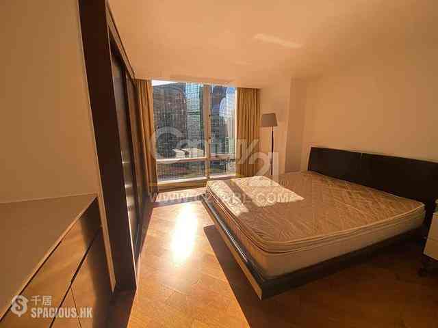 Wan Chai - Convention Plaza Apartments 03