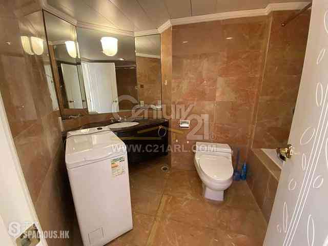 Wan Chai - Convention Plaza Apartments 06