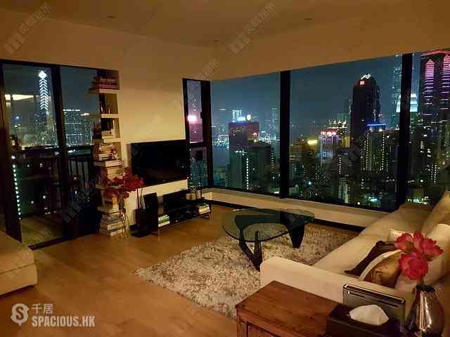 Sai Ying Pun - Centre Place 01