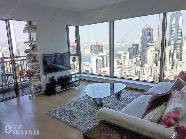 Sai Ying Pun - Centre Place 02