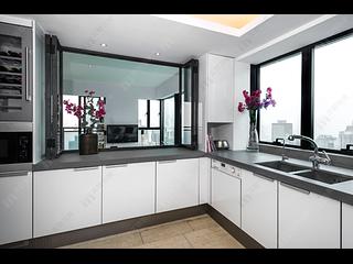 Sai Ying Pun - Centre Place 03