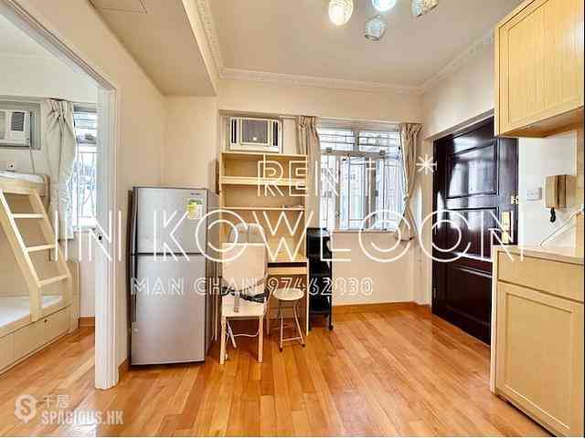 Prince Edward - Elaine Court 01
