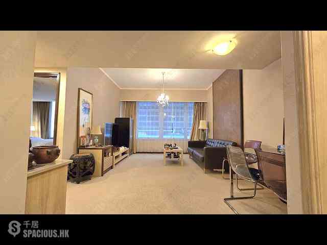 Wan Chai - Convention Plaza Apartments 01