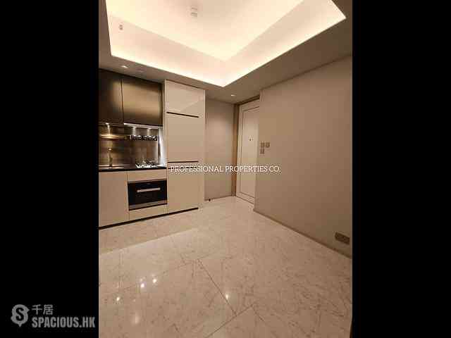 Mid Levels Central - The Richmond 01