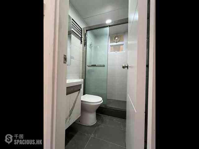 Wan Chai - Everwin Mansion 02