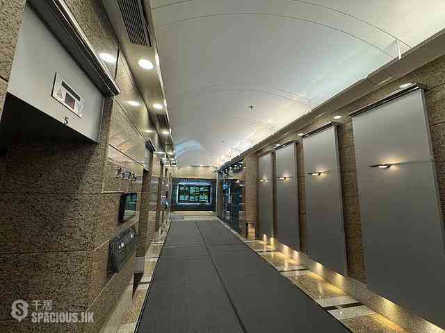 Wan Chai - Jubilee Centre 05