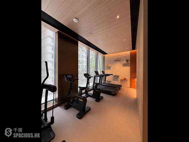 Wan Chai - 33 Kennedy Road 01