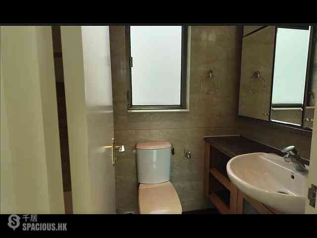 Shek Tong Tsui - The Belcher's Phase 1 Block 2 05