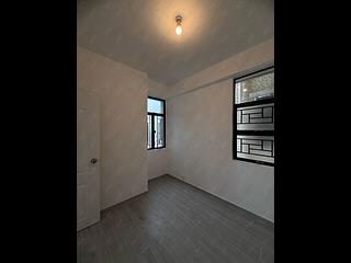 Mid Levels West - Scenic Heights Block 2 07