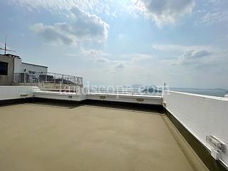 Chung Hom Kok - Coral Villas 03