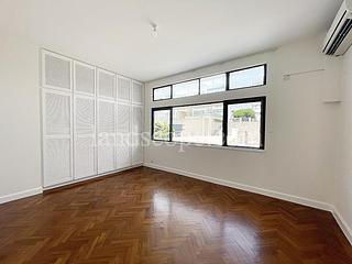 Chung Hom Kok - Coral Villas 07