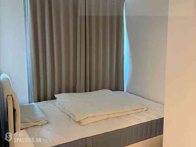 Sai Ying Pun - King's Hill 04