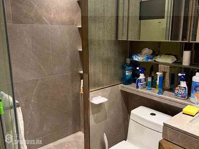 Sai Ying Pun - King's Hill 06