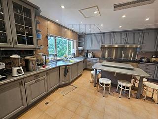 Wong Chuk Hang - Country Villa 06