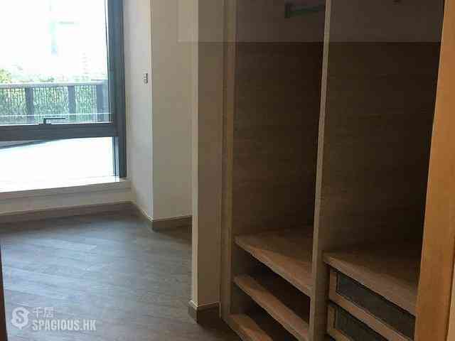Mid Levels Central - 3, MacDonnell Road 07