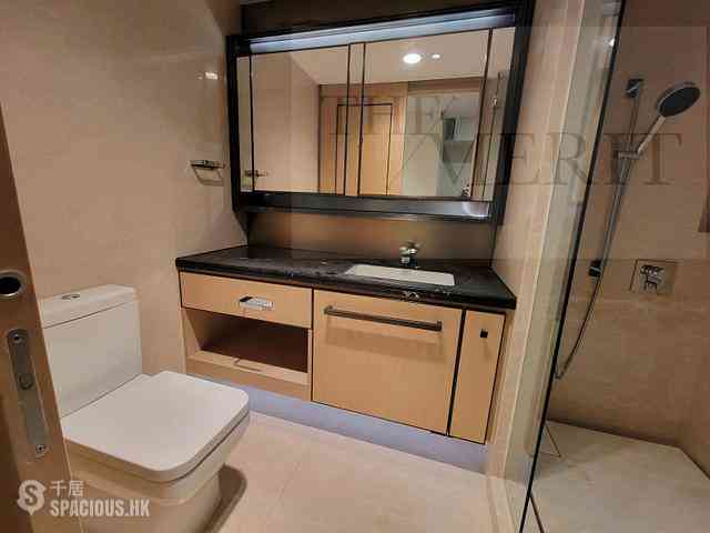 Mid Levels Central - 3, MacDonnell Road 11