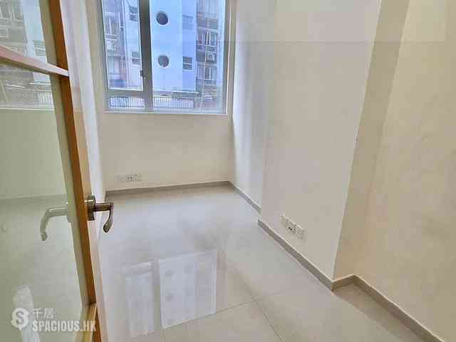 Happy Valley - 4, Shing Ping Street 12