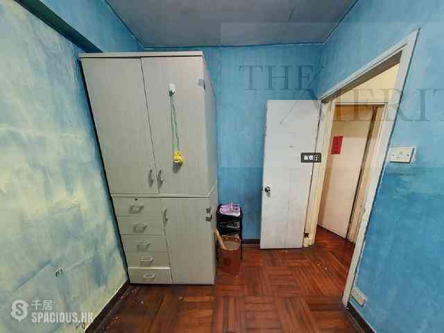 Wan Chai - Sam Yuen Mansion 04