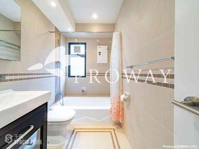 Repulse Bay - Grand Garden Block 2 11