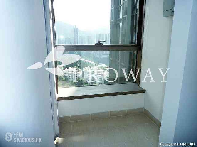 Tai Hang - The Signature 12