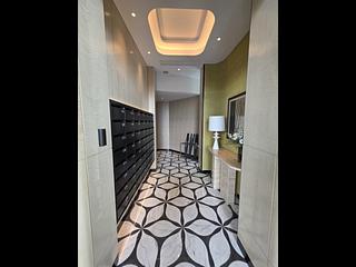 Stubbs Road - The Summit 04