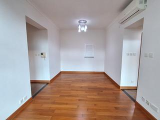Fortress Hill - Le Sommet Block 2 03