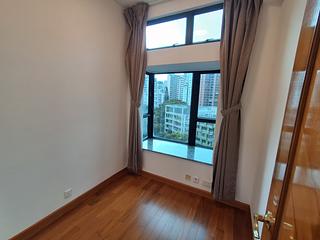 Fortress Hill - Le Sommet Block 2 04