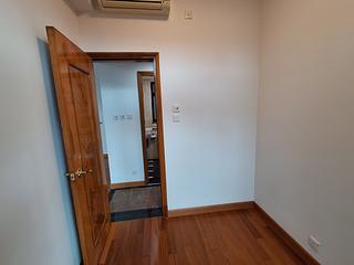 Fortress Hill - Le Sommet Block 2 05