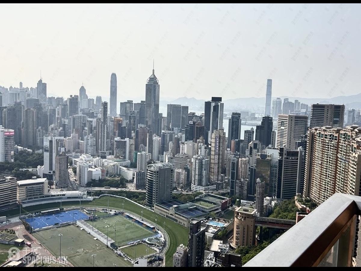 Happy Valley - Broadwood Twelve 01