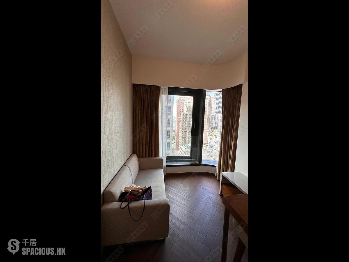 Shek Tong Tsui - One South Lane 01