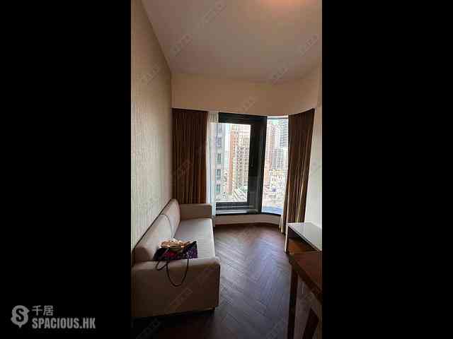 Shek Tong Tsui - One South Lane 01