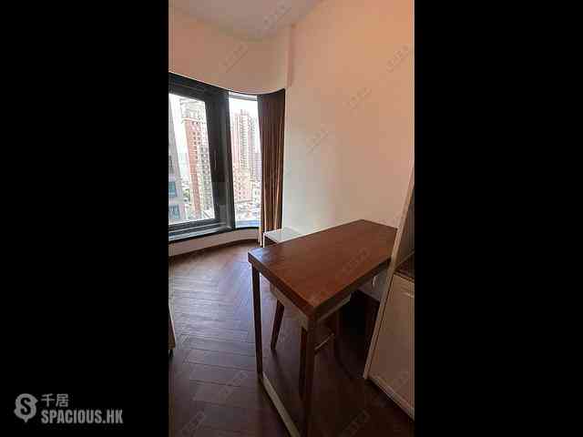 Shek Tong Tsui - One South Lane 02