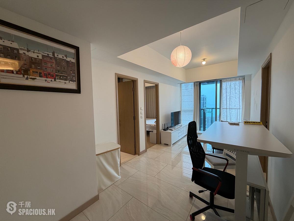 Sai Ying Pun - King's Hill 01