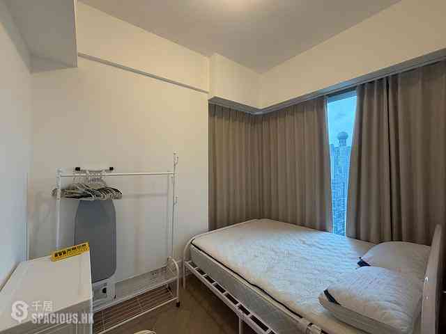Sai Ying Pun - King's Hill 04