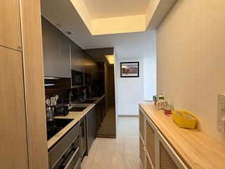 Sai Ying Pun - King's Hill 05