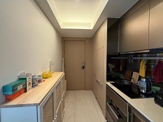Sai Ying Pun - King's Hill 06