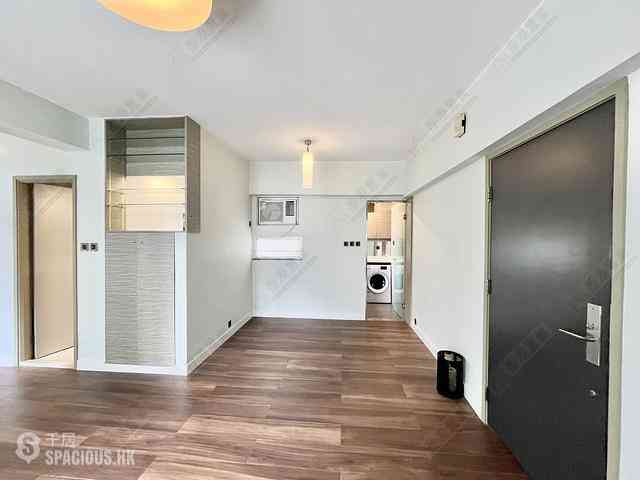 Mid Levels West - Bonham Court 01