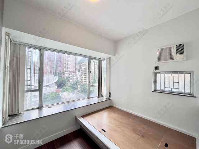 Mid Levels West - Bonham Court 08