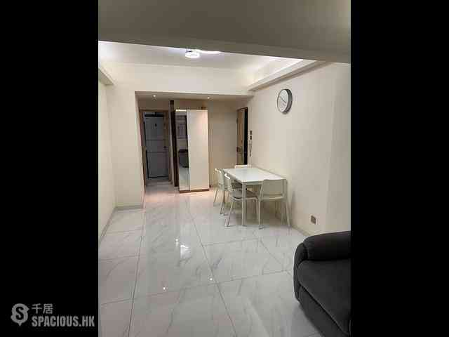 Wan Chai - Johnston Building 07