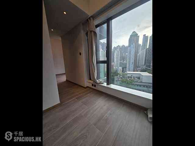 Sai Ying Pun - One・Artlane 06
