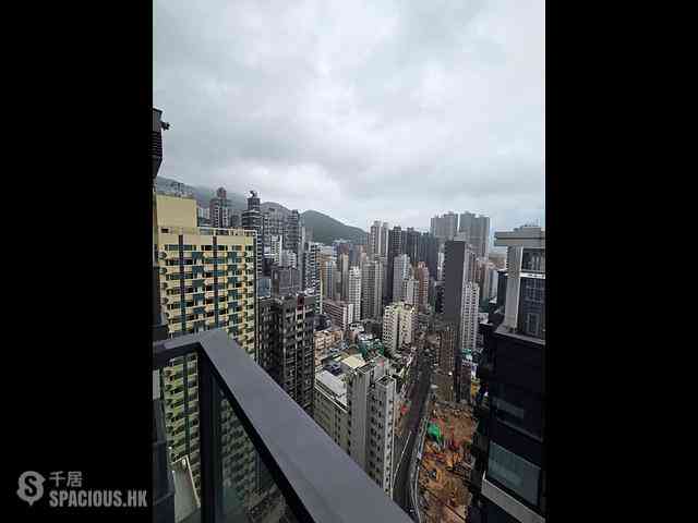 Sai Ying Pun - Two・Artlane 02