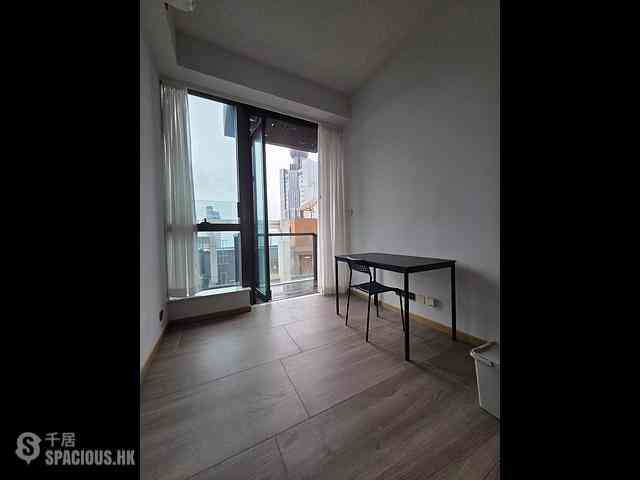 Sai Ying Pun - Two・Artlane 05