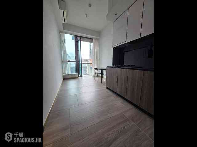 Sai Ying Pun - Two・Artlane 07
