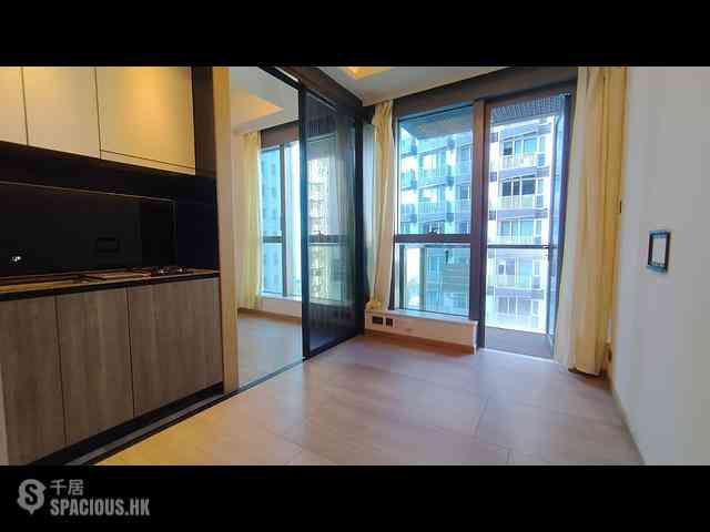 Sai Ying Pun - Two・Artlane 08