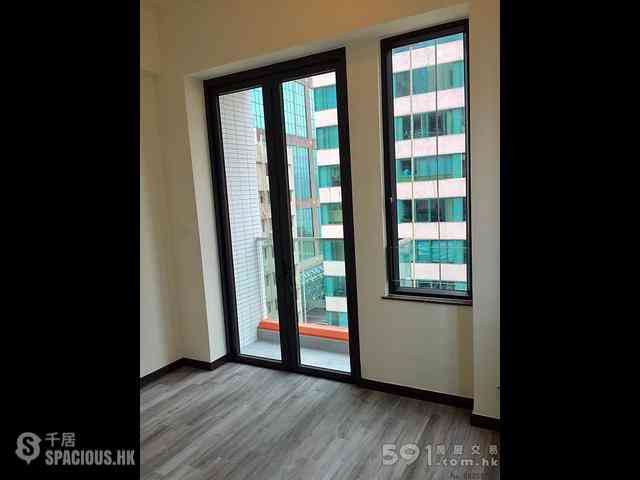 Sheung Wan - AVA128 01