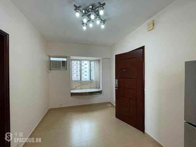 Kennedy Town - Shun Fai Building 03