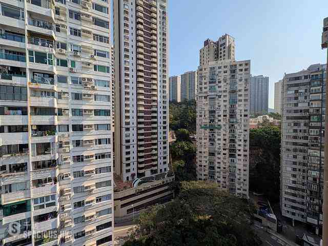 Tai Hang - Gold King Mansion 04