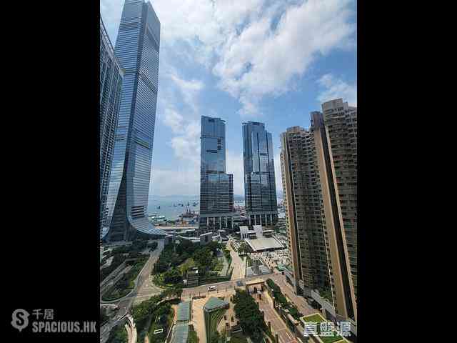West Kowloon - The Arch Moon Tower (Block 2A) 01