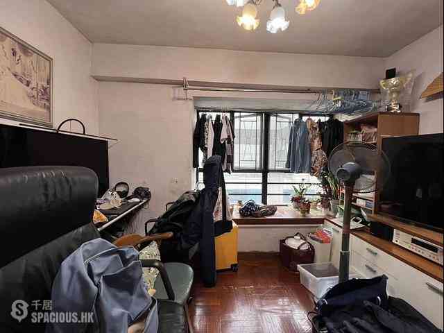 堅尼地城 - 堅城中心 01