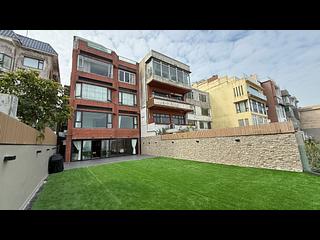 The Peak - Mountain View Block 27, Plantation Road 14